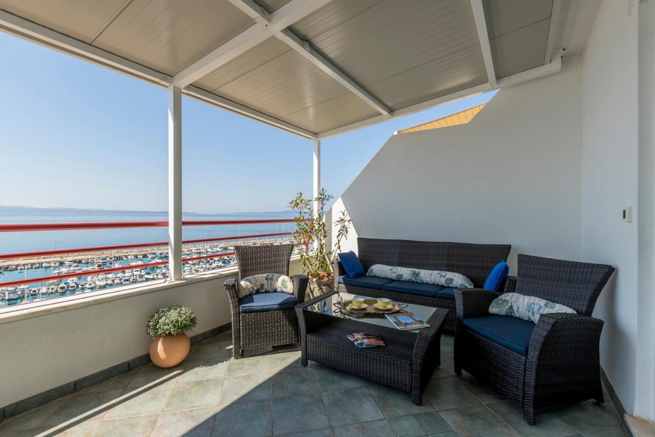 Апартаменты Seaside Penthouse With Hot Tub Sky Living Сплит Экстерьер фото