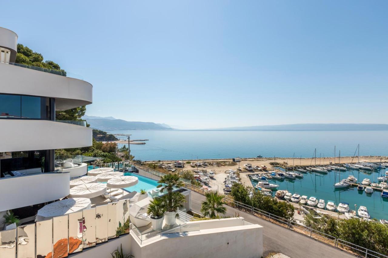 Апартаменты Seaside Penthouse With Hot Tub Sky Living Сплит Экстерьер фото