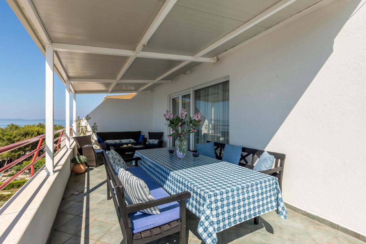 Апартаменты Seaside Penthouse With Hot Tub Sky Living Сплит Экстерьер фото
